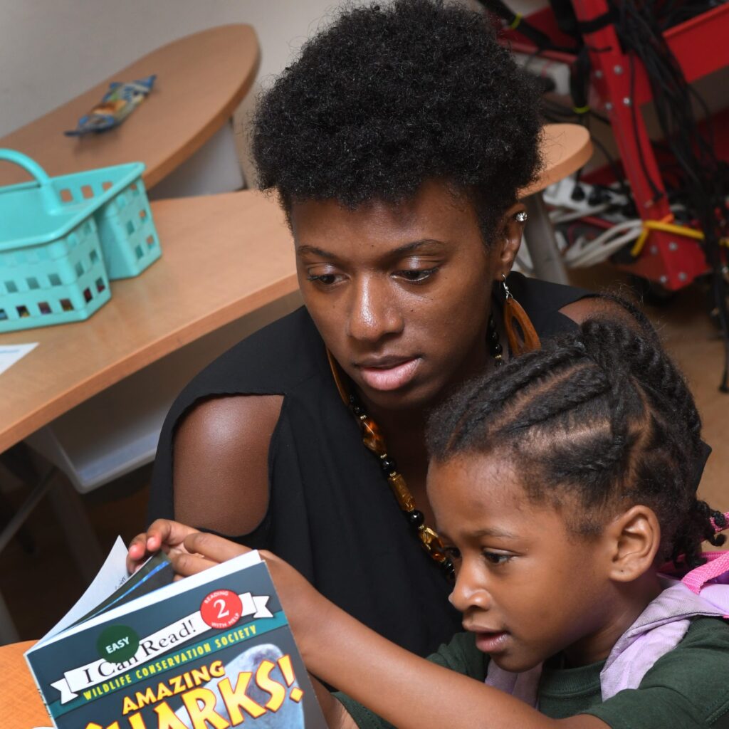 5 reasons to reread to your child