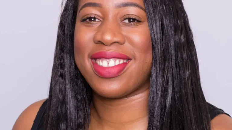 Nnenna Akotaobi